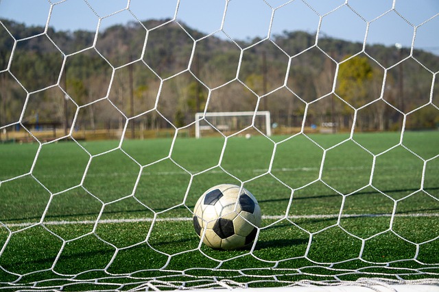 16歲中衛霍安-馬丁內斯在皇馬新賽季集訓中表現優異.