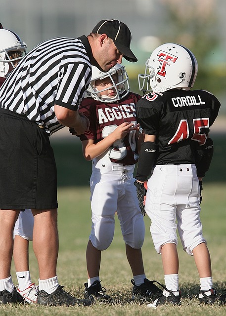 保温杯粉碎者！维金斯暴走35分钟砍42分 一己之力导演破咒之战.